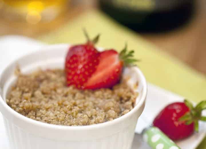 Crumble fraises poire et chocolat blanc et cidre Poire Envies de...