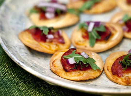 Minis-Pizzas au chorizo et cidre rosé