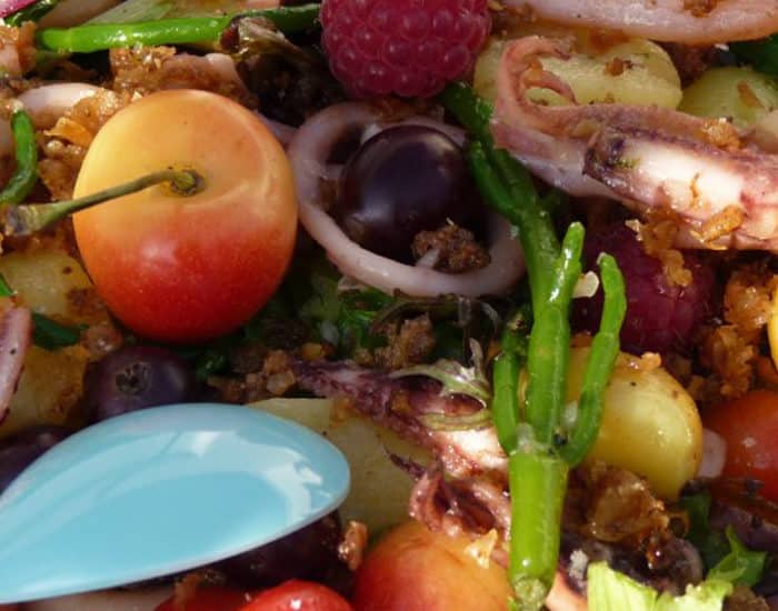 Salade d’encornets salicorne et cerises